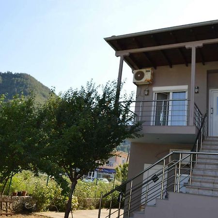 דירות סקאלה פוטאמיאס Venia'S House מראה חיצוני תמונה